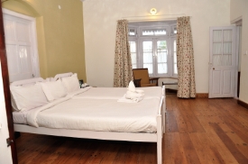 Room Tariff at Wyoming, a colonial bungalow
